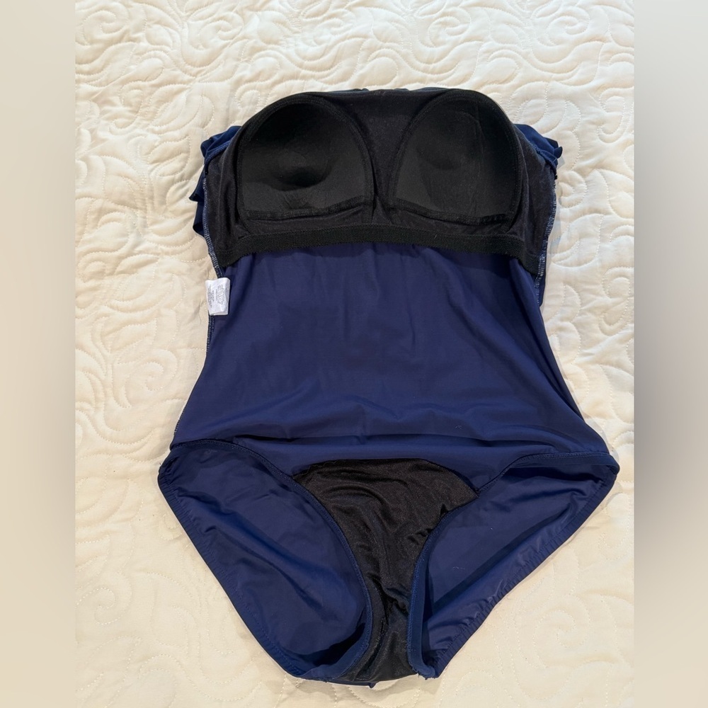 Magicsuit women’s size 12 swimsuit navy halter - Picture 6 of 7